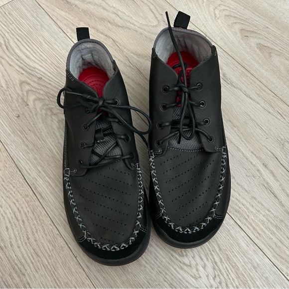 Crocs Men’s Linden Boot Sz 9 Black Leather Suede Trim Lace Comfort Casual - Picture 2 of 11